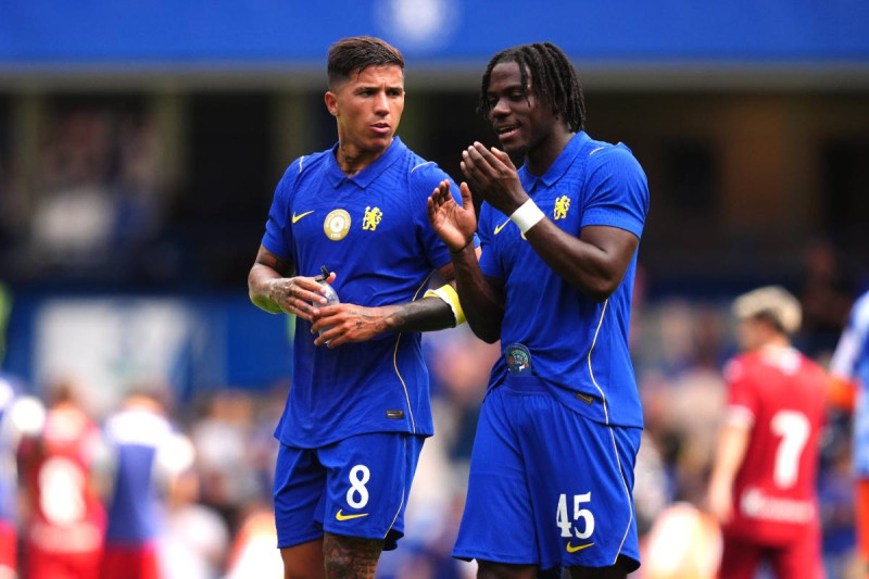 📸 Transfergekte kent geen grenzen: Manchester City trekt geldkraan open, Chelsea vergeet een vervanger te kopen