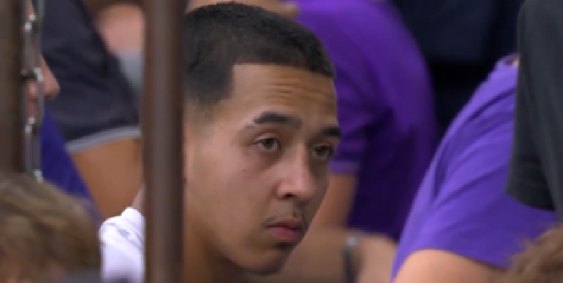 🎥 Sport in beeld: Ronaldo betrapt op spieken, Tielemans-lookalike steelt de show en Ferrari vliegt in brand