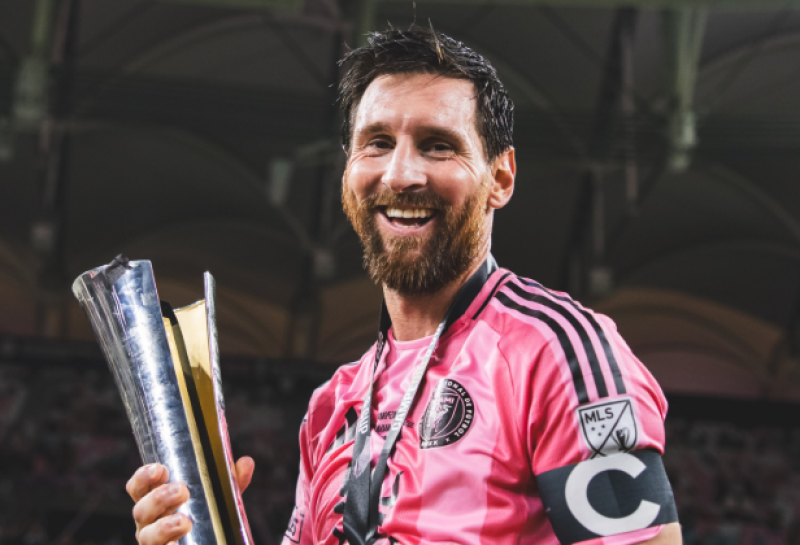 🎥 Messi maakt 100ste goal voor Inter Miami — en kijk waarmee hij hem binnenwerkt