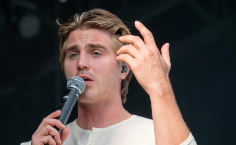 🎥 Maksim waagt zich aan iets compleet nieuws: “Die magie moet je beleven”