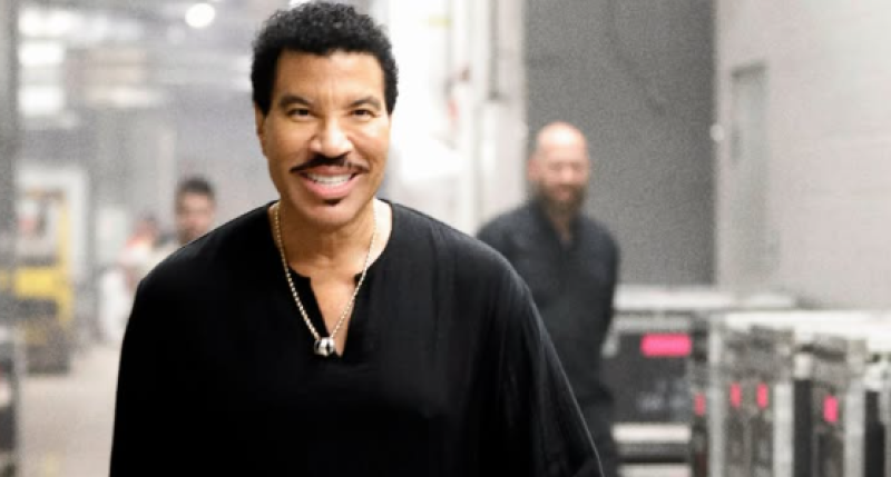 Van 'All Night Long' naar verplichte rust: Lionel Richie moet concerten schrappen