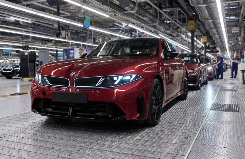 BMW pompt twee miljard in nieuwe 3 Reeks: benzine is nog lang niet dood