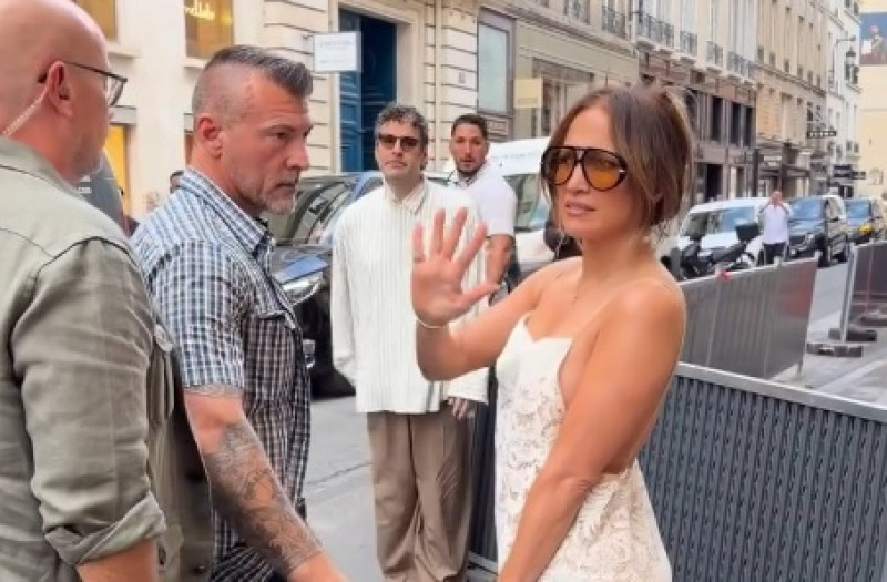 🎥 Jennifer Lopez heeft genoeg van opdringerige paparazzi: "Doe even niet gek"