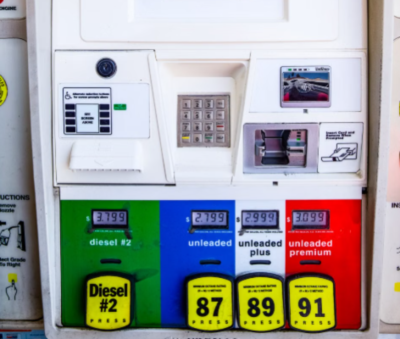 Gepoker om diesel: consument uiteindelijk winnaar aan de pomp?