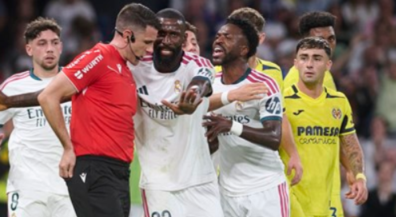 🎥 Eerst feest, dan rood: VAR ziet wat Vinicius tijdens zijn goal uitspookte
