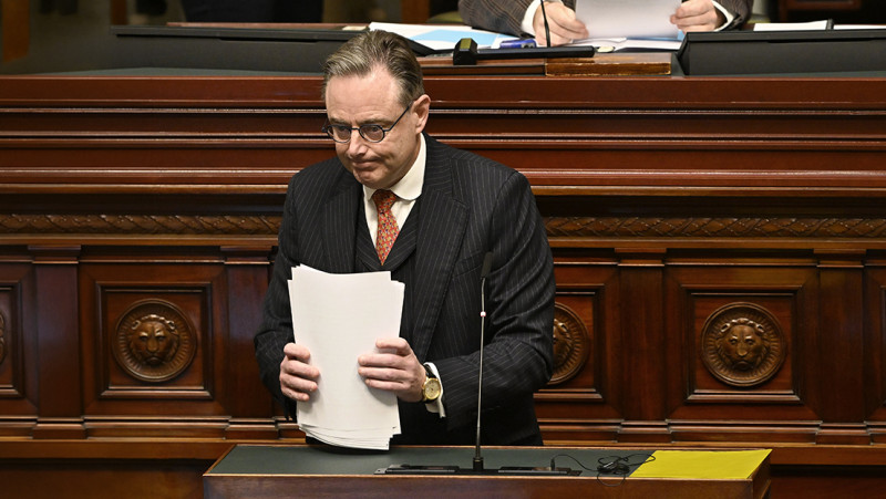 Vijf partijen, nul akkoord: De Wever stelt zijn beleidsverklaring van dinsdag uit