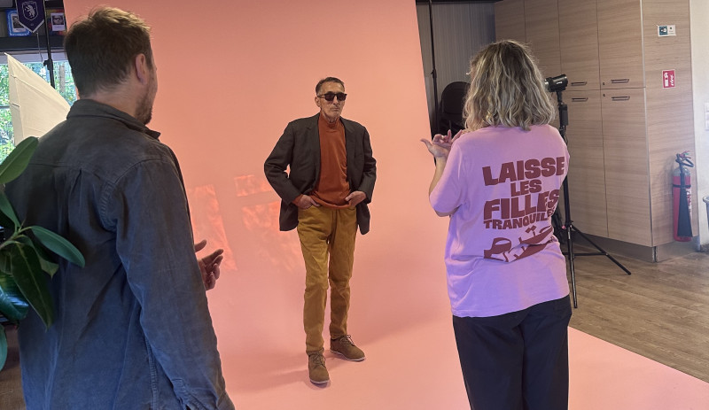 Antwerpse fotografeert daklozen alsof het BV’s zijn: “Ik wil niet dat mensen ‘ocharme’ zeggen, maar ‘amai’”
