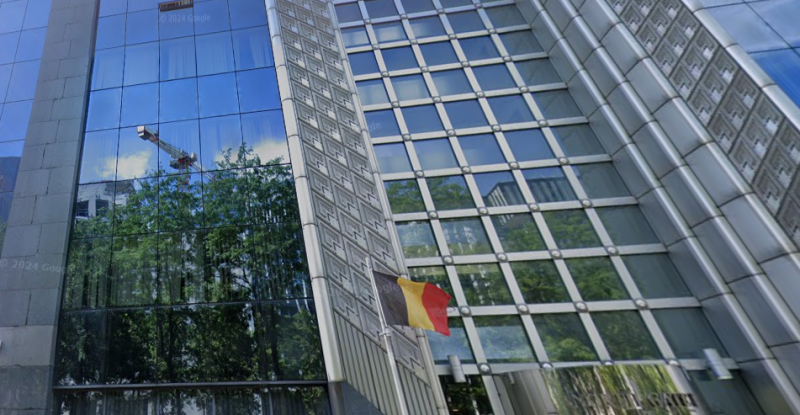Reynders onder vuur na onthullingen ex-agent, dan krijgt hij dit bericht van topman Staatsveiligheid