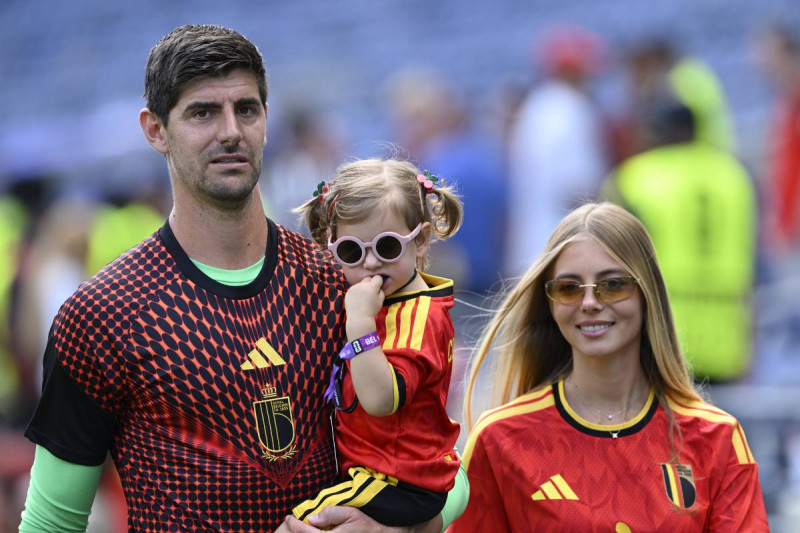 Overvallers jagen mevrouw Courtois de stuipen op het lijf: “Van mijn kinderen blijven ze af”