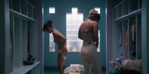 image 4.-Alison-Brie-in-GLOW in 10 heetste naaktscènes van 2017  gallery