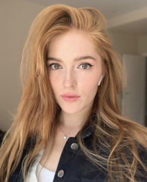 image 20.-Jia-Lissa in 2021Adult gallery