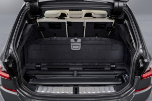 image 20 in 3 Touring gallery