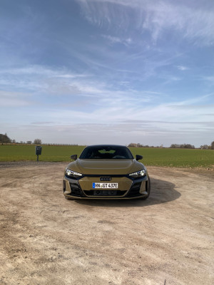 image cbb20a7c-8268-4869-b566-99b64d532346 in Audi RS e-tron GT gallery