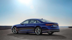image 1 in Audi S8 gallery