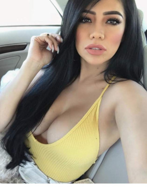 image 13 in autoselfies gallery