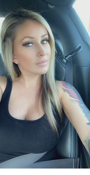 image 15 in autoselfies gallery