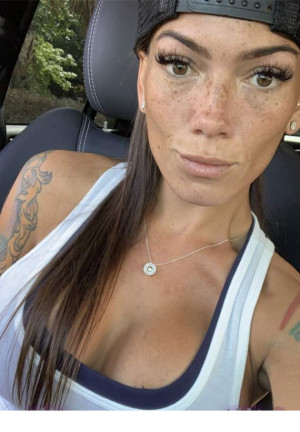 image 16 in autoselfies gallery