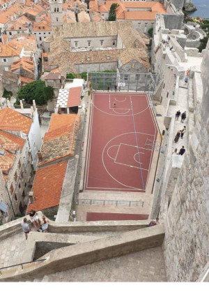 image 9 in balkonscène gallery