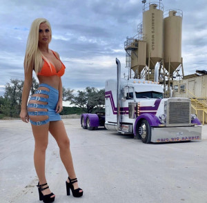 image IMG_7166 in Big Rig Barbie  gallery