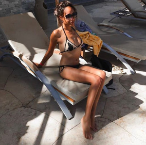 image 19 in Bikinidames gallery