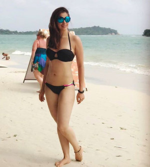 image 26 in Bikinidames gallery