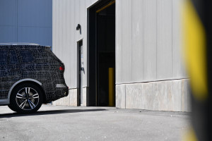 image 7 in BMW X7 gallery
