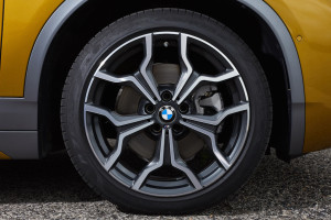 image 16 in BMWIXTWEE gallery