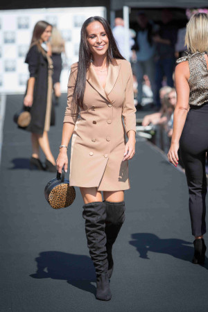 image 3.-Ann-Van-Elsen in Bobo Tremelo 1 gallery