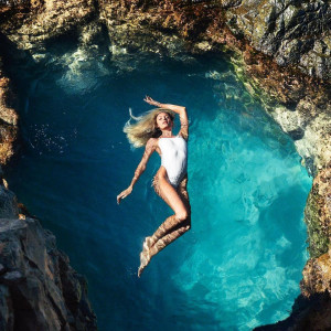 image 3 in Candice Swanepoel Tropical gallery