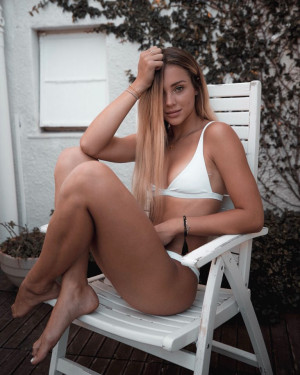 image 17 in Charly jordan douche gallery