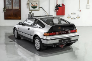 image 2 in CRX gallery