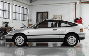 image 8 in CRX gallery