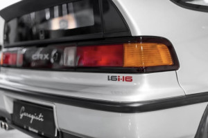 image 9 in CRX gallery