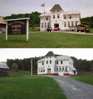 image Beetlejuice-School in FilmLocaties gallery