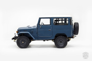 image 12 in FJ40 gallery