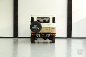 image 2 in FJ40 gallery