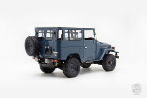 image 8 in FJ40 gallery