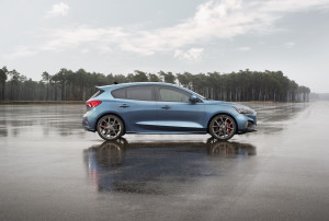 image 6 in Ford Focus ST gallery