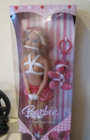 image 12 in foute barbie gallery