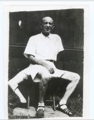 image 10.-Frank-Lentini in freaks gallery