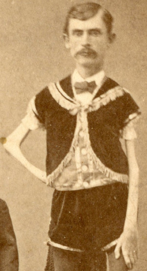 image 7.-Isaac-Sprague in freaks gallery