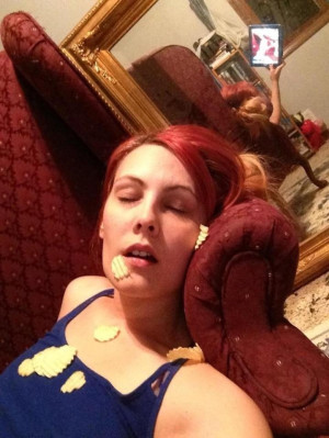 image 12 in geschifte selfies gallery