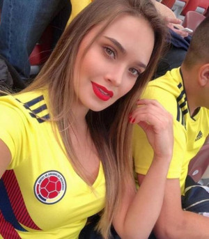 image 2-Colombia in Groepsfase babes gallery