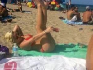 image 7 in Heel zotte selfies gallery