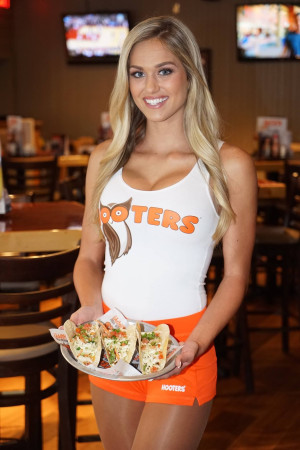 image IMG_3793 in Hooters gallery