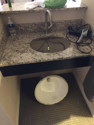 image 12 in hotelfails gallery