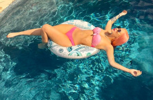 image 4 in Iggy azalea gallery