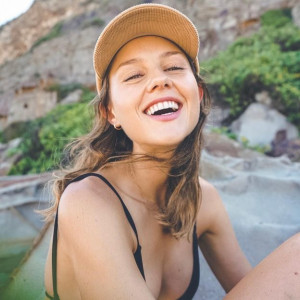 image 18 in Isabelle Cornish gallery