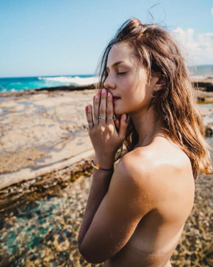 image 7 in Isabelle Cornish gallery