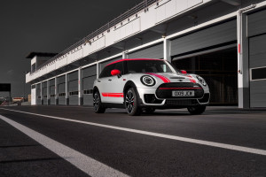 image 9 in JCW clubman gallery